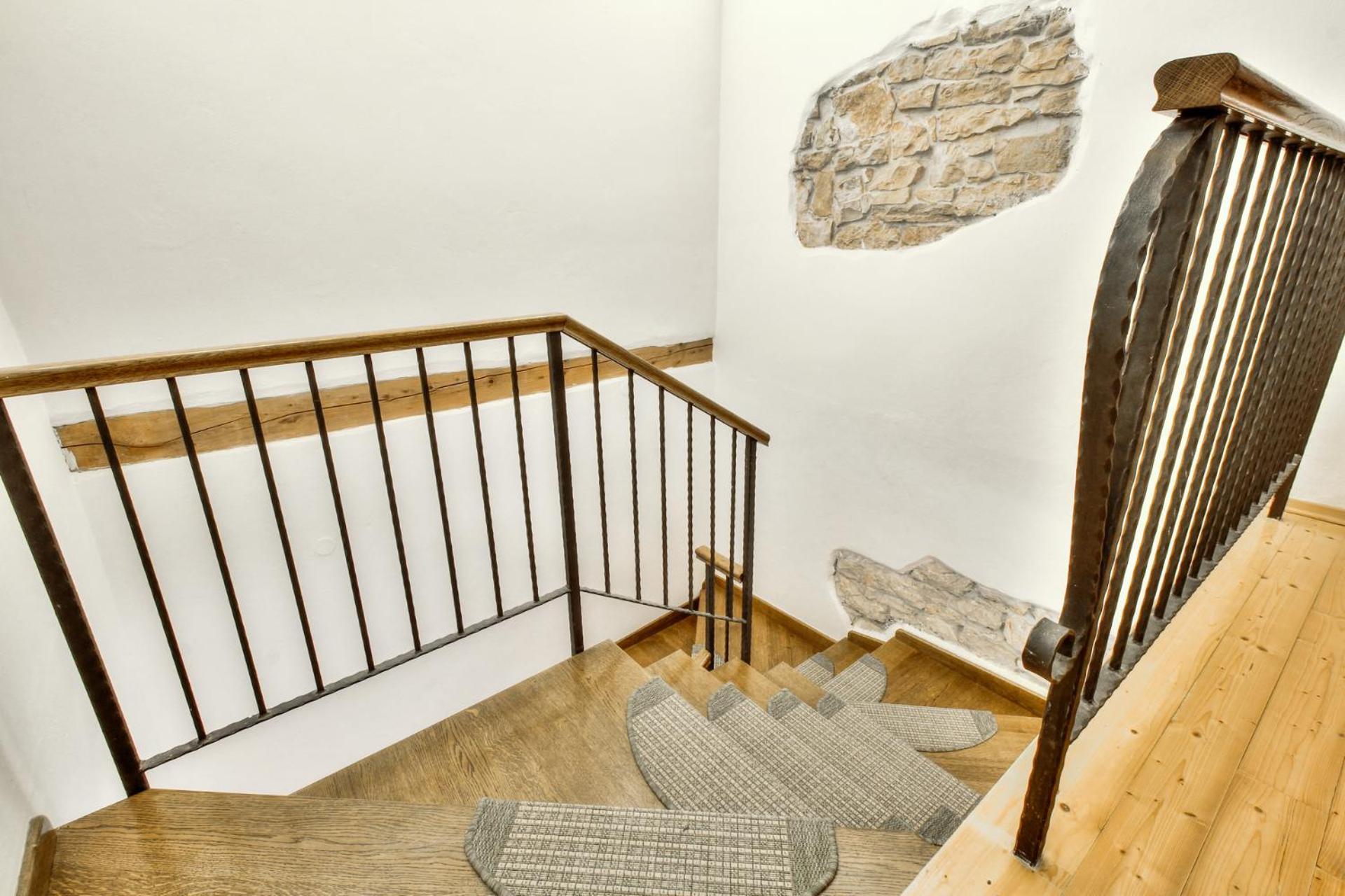 Casa Romantica La Parenzana Buje Exteriör bild